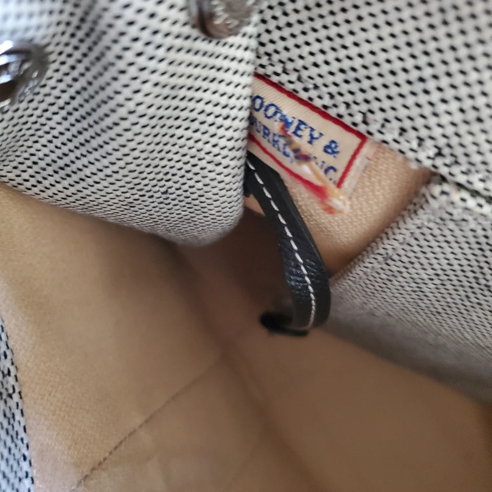 Dooney and bourke Canvas Tote Editors Edition. NWOT - Picture 7 of 8